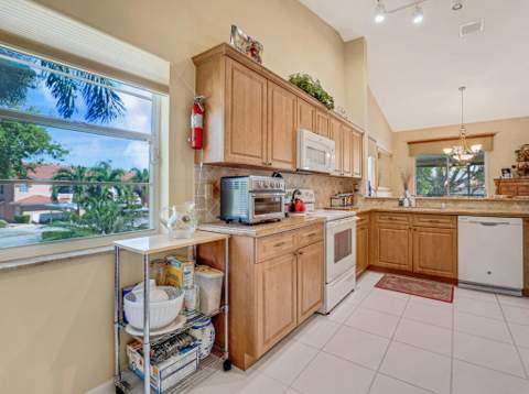 9805 Shadybrook 201 Drive #201, Boynton Beach FL - photo 24 of 49