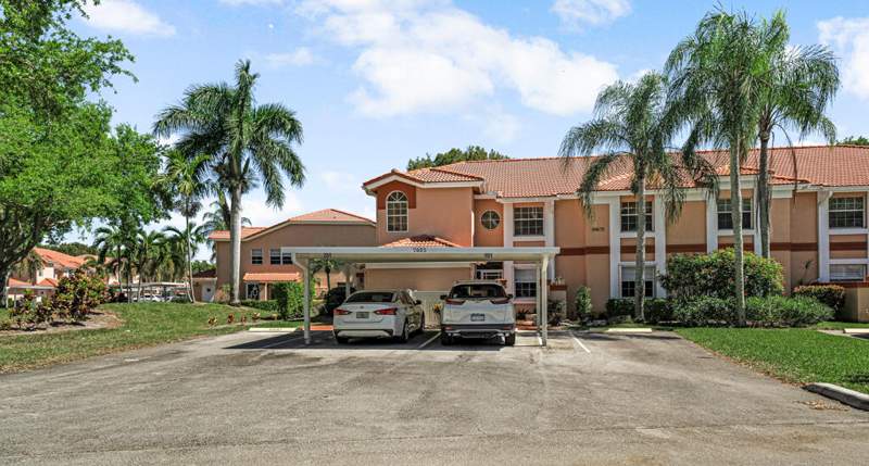 2 bedroom Condominium at 9805 Shadybrook 201 Drive #201, Palm Isles, Boynton Beach — photo 2