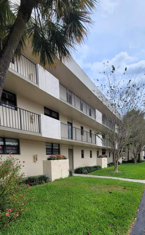 2420 Deer Creek Country Club Boulevard #107-d, Deerfield Beach FL - photo 24 of 42