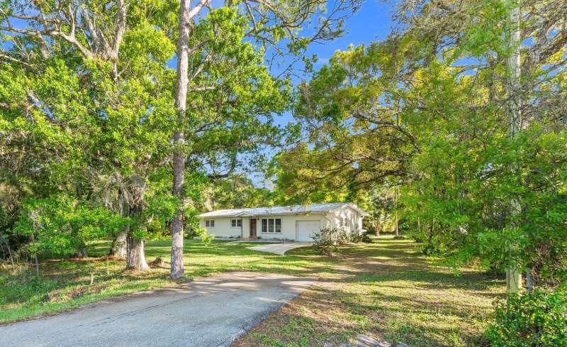 3 bedroom Single Family Residence at 11541 Okeechobee Road, Fort Pierce, Fort Pierce — photo 3