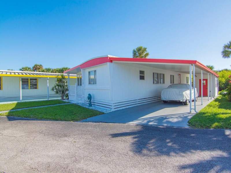 2 bedroom Mobile Home at 4743 NE Blue Heron Lane #7, Blue Heron Mobile Home Park Co-Op, Jensen Beach — photo 5