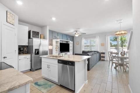341 SE Halifax Lane, Stuart FL - photo 11 of 43