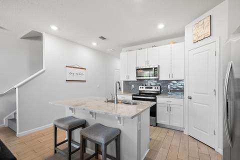 341 SE Halifax Lane, Stuart FL - photo 13 of 43