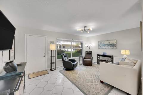 632 Snug Harbor Drive #D3, Boynton Beach FL - photo 7 of 37