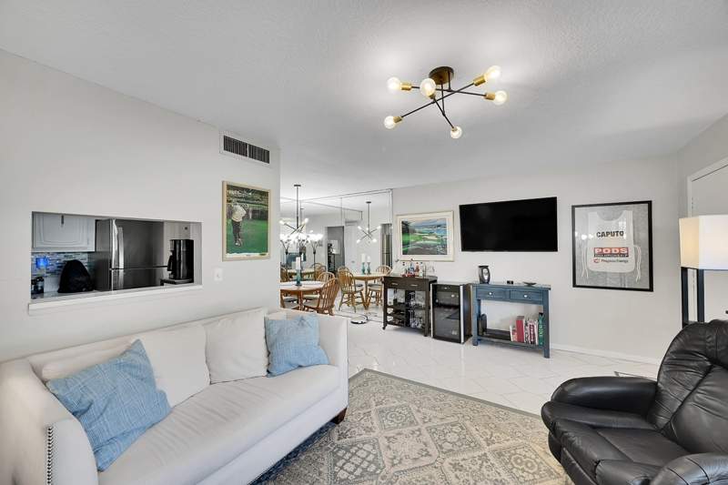 1 bedroom Condominium at 632 Snug Harbor Drive #D3, Snug Harbor Gardens, Boynton Beach — photo 3