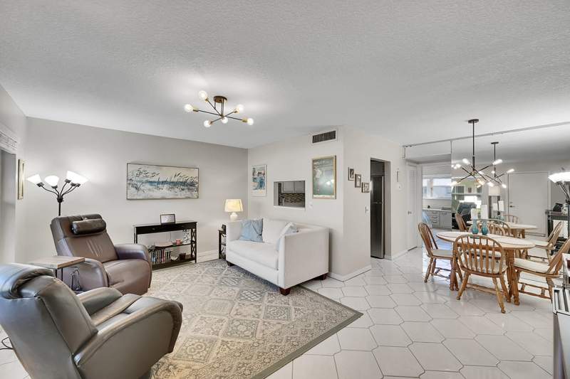 1 bedroom Condominium at 632 Snug Harbor Drive #D3, Snug Harbor Gardens, Boynton Beach — photo 4