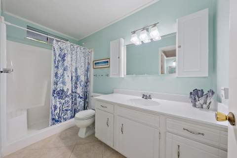 1561 NE 12th Terrace #C-14, Jensen Beach FL - photo 12 of 39