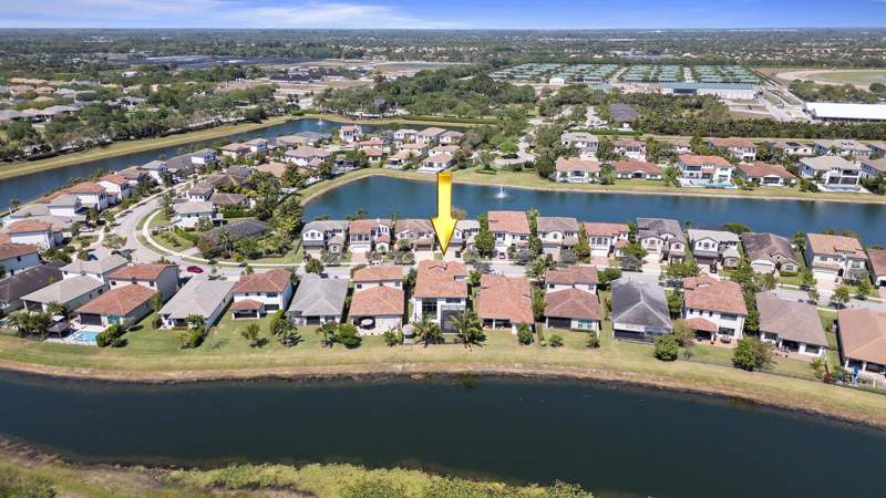 5 bedroom Single Family Residence at 8451 Grand Prix Lane, Palm Meadows Estates, Boynton Beach — photo 2