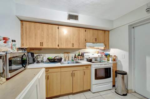 2931 French Avenue, Lake Worth FL - photo 11 of 61