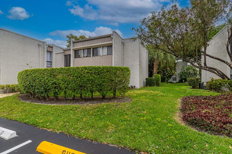 2 bedroom Condominium at 6548 Spring Bottom Way #221, Woodhaven Condo, Boca Raton — photo 5