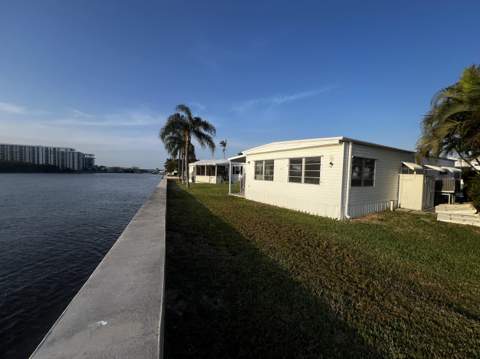 215 S Heron Drive #O, Briny Breezes FL - photo 12 of 30