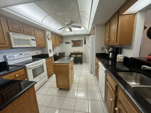 5047 N Highway A1a #Ph-2, Hutchinson Island FL - photo 12 of 62