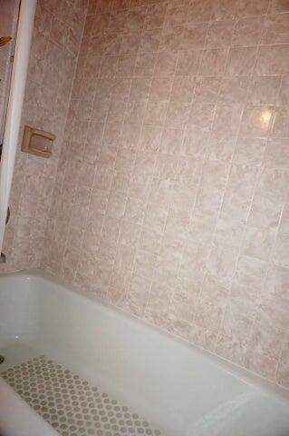 1716 Barton Court, Lake Worth Beach FL - photo 7 of 18