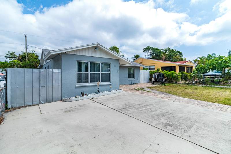 3 bedroom Single Family Residence at 513 El Vedado, Vista Encanto Add, West Palm Beach — photo 3