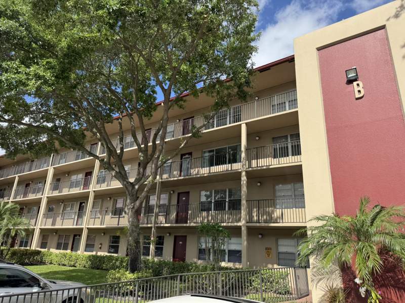 1 bedroom Condominium at 850 SW 133rd Terrace #315b, Kingsley At Century Village, Pembroke Pines — photo 4