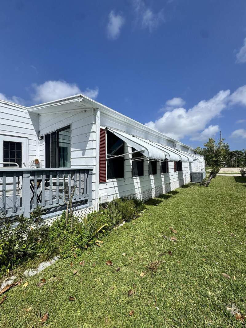 2 bedroom Manufactured Home at 24 Villa Del Norte, Spanish Lakes Country Club Village, Fort Pierce — photo 5