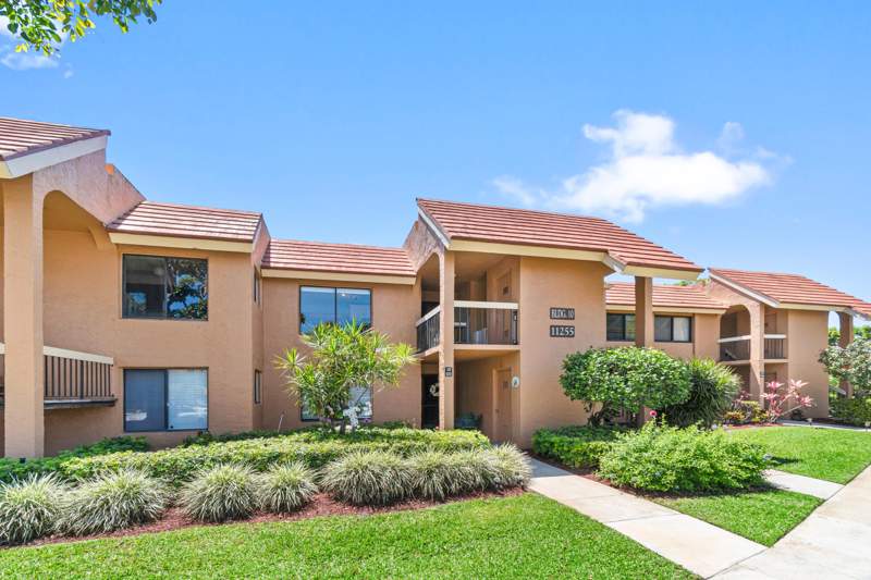 2 bedroom Condominium at 11255 Green Lake Drive #203, Green Lakes Condo 1 Thru 21 Or3248P1, Boynton Beach — photo 5