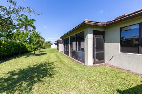 8161 Hanoverian Drive, Lake Worth FL - photo 24 of 31