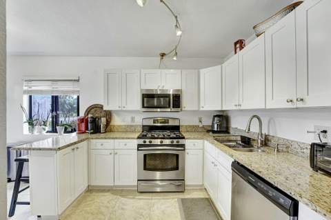 5337 Fountains Drive, Lake Worth FL - photo 14 of 35