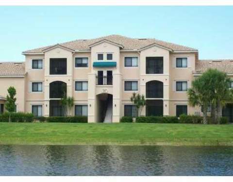 2728 Anzio Court #105, Palm Beach Gardens FL - photo 6 of 30