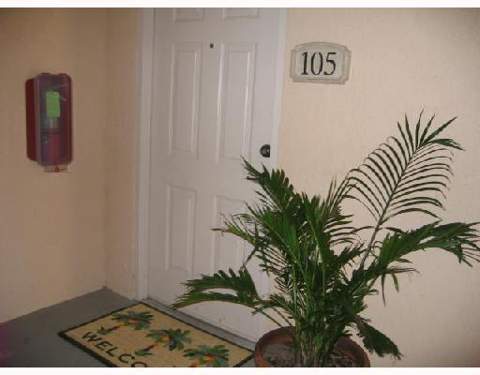 2728 Anzio Court #105, Palm Beach Gardens FL - photo 8 of 30
