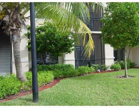 2728 Anzio Court #105, Palm Beach Gardens FL - photo 10 of 30