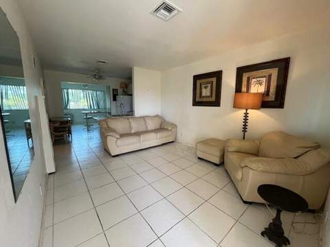 1172 Surf Road #A3, Riviera Beach FL - photo 6 of 9