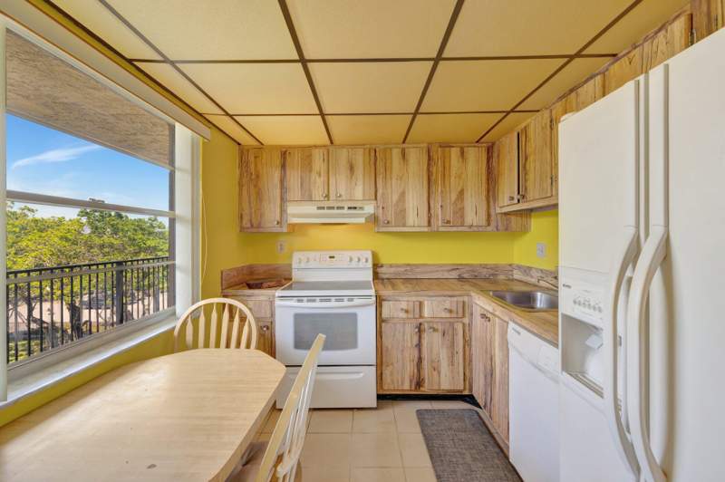 1 bedroom Condominium at 3301 NW 47th Terrace #410, Cypress Chase North No 2 Condo, Lauderdale Lakes — photo 3