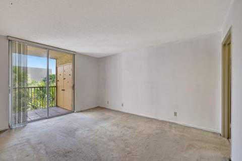 3301 NW 47th Terrace #410, Lauderdale Lakes FL - photo 21 of 58