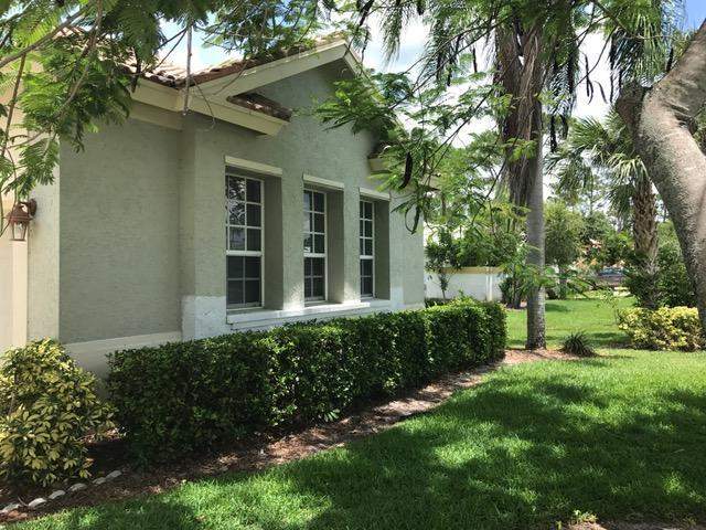3 bedroom Single Family Residence at 3305 Bent Pine Drive, Monte Carlo Country Club Unit 1, Fort Pierce — photo 4