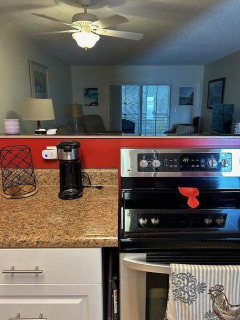 2724 S Garden Drive #311, Lake Worth FL - photo 6 of 23