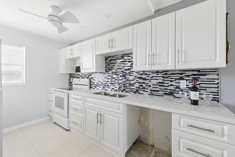 1 bedroom Condominium at 2951 NW 46th Avenue #407, Lauderdale Oaks Condo Xiv, Lauderdale Lakes — photo 2