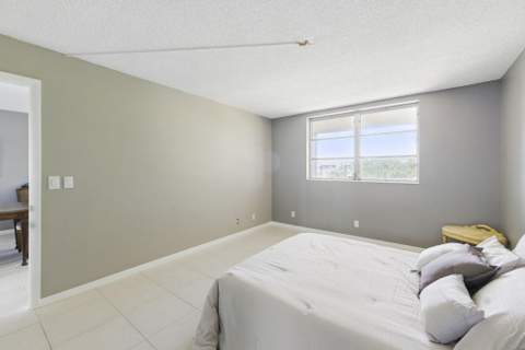 2951 NW 46th Avenue #407, Lauderdale Lakes FL - photo 19 of 67