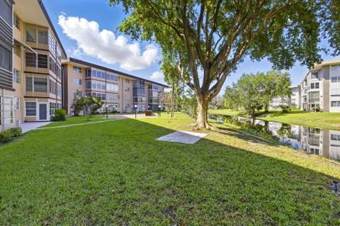 2951 NW 46th Avenue #407, Lauderdale Lakes FL - photo 23 of 67