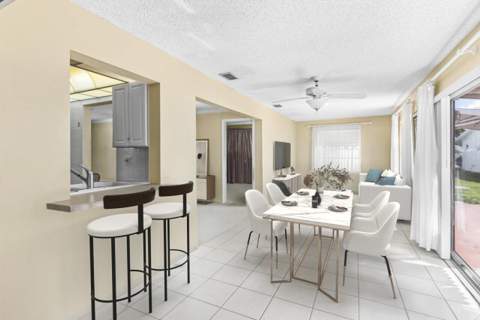 1802 SW 13th Avenue, Boynton Beach FL - photo 7 of 22
