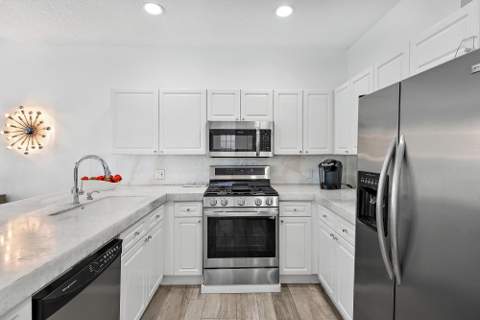 8208 Heritage Club Drive, West Palm Beach FL - photo 8 of 55