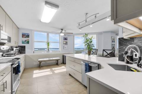 5049 N Highway A1a #1905, Hutchinson Island FL - photo 7 of 57