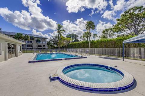 2741 Village Boulevard #104, West Palm Beach FL - photo 24 of 37