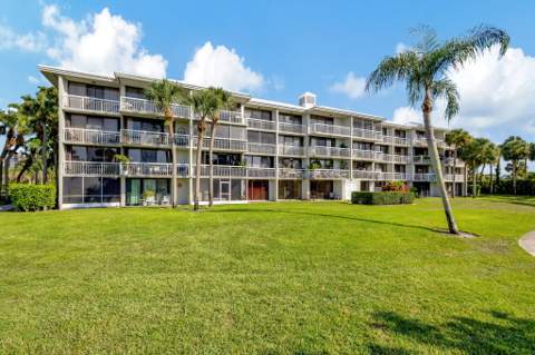 2741 Village Boulevard #104, West Palm Beach FL - photo 11 of 37