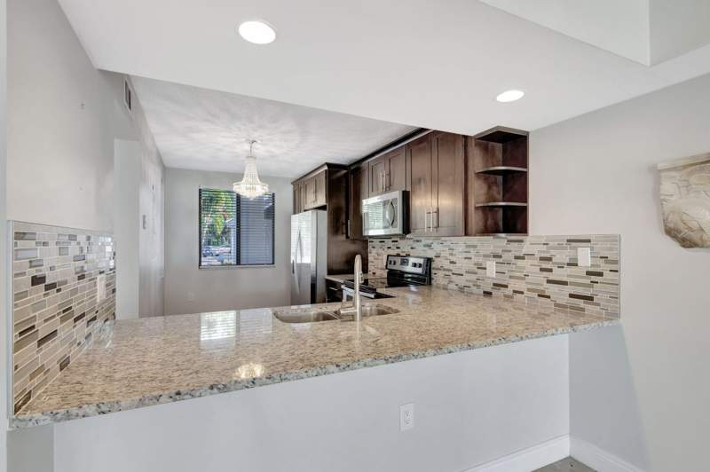 2 bedroom Condominium at 2741 Village Boulevard #104, Whitehall Village, West Palm Beach — photo 5