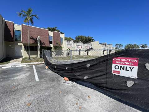 8921 Palm Tree Lane #8921, Pembroke Pines FL - photo 7 of 8