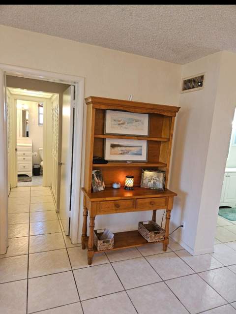2581 N Garden 202 Drive #202, Lake Worth FL - photo 7 of 14