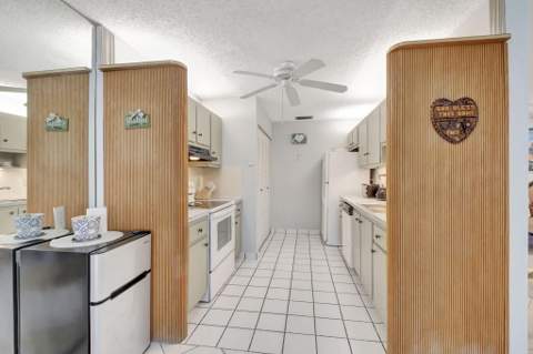 14195 Campanelli Drive, Delray Beach FL - photo 11 of 53