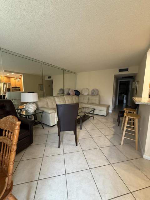 1046 Wolverton C, Boca Raton FL - photo 6 of 17