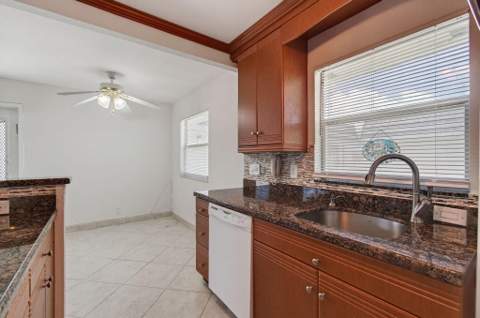 228 Brittany E, Delray Beach FL - photo 8 of 36