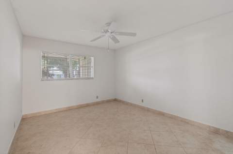 228 Brittany E, Delray Beach FL - photo 11 of 36