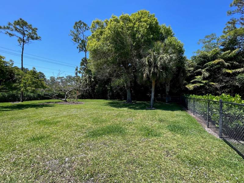 5 bedroom Single Family Residence at 103 Squire Drive, Paddock Park 1 Of Wellington, Wellington — photo 4