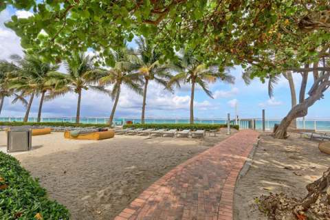 3001 S Ocean Drive #201, Hollywood FL - photo 14 of 17
