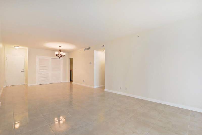 1 bedroom Condominium at 3001 S Ocean Drive #201, Residences On Hollywood, Hollywood — photo 5