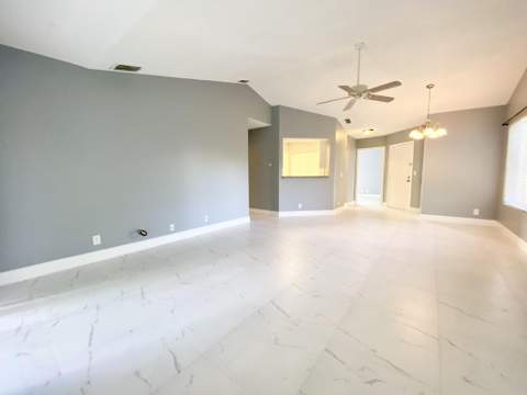 815 W Boynton Beach Boulevard #16-201, Boynton Beach FL - photo 6 of 37